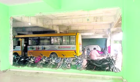 అక్రమ
