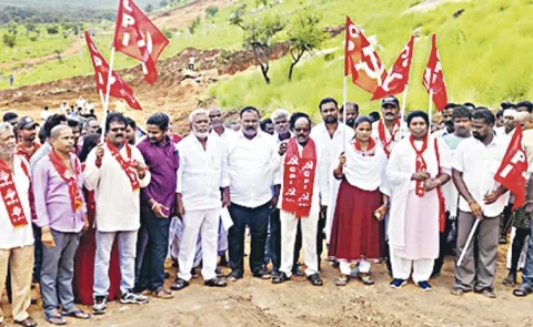 Rebellion Of Own Party Leaders Against Tdp Mla Thomas