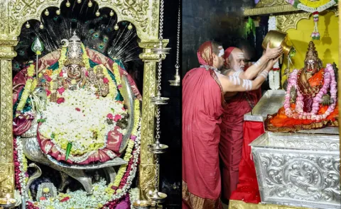  recite Durga Saptashloka on Sharanavaratrasays Sringeri Peetham