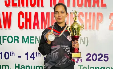 Sepak Takraw Player Navatha  Won Silver After Ligament Treatment