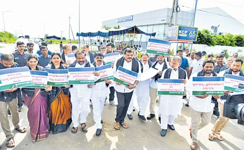 YSRCP MLCs agitation continues in Legislative council on TDP Govt