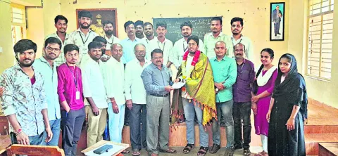 ‘పేటీఎం’పై కేసు గెలిచిన  లా విద్యార్థి 
