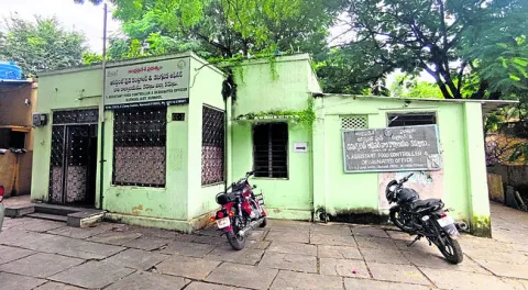 ఫుడ్‌ కంట్రోల్‌లో అధికారుల కొరత 