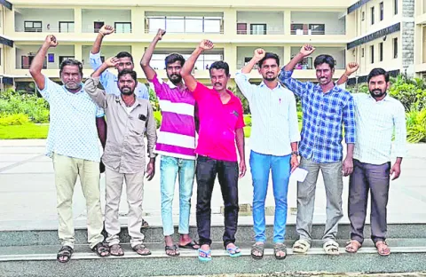 జీఓ12ను వెంటనే సవరించాలి
