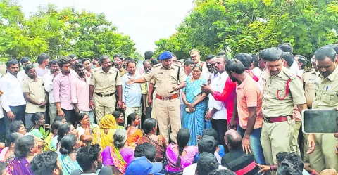 ఆలయ భూమిని కబ్జా చేస్తే ఊరుకోం