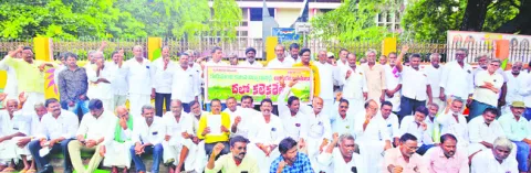 నీళ్ల బాధలు.. ఇంకెన్నాళ్లు? 