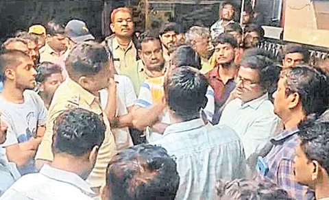 Pregnant Woman Died Due To  Doctors negligence