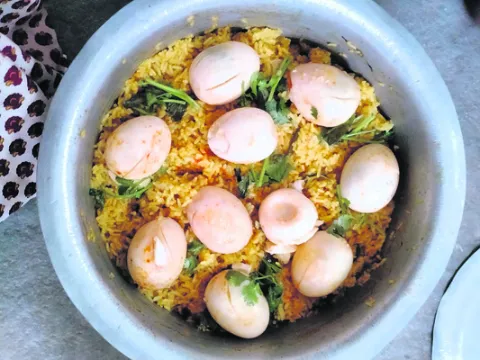 వండి వార్చింది.. ఒక్క రోజే 