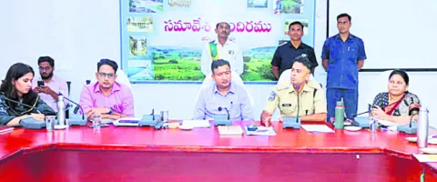 స్లాట్‌ బుకింగ్‌పై అవగాహన కల్పించాలి