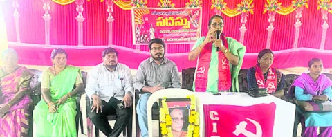 మహిళలపై పెరుగుతున్న   వేధింపులు