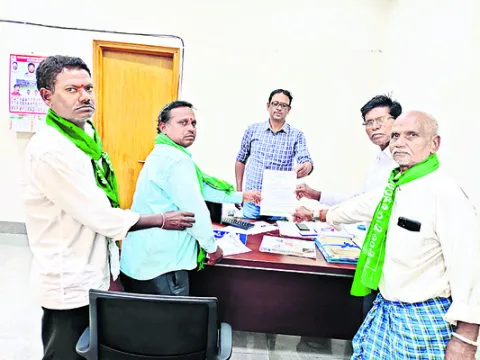సీసీఐ కొనుగోళ్లలో అక్రమాలు అరికట్టాలి