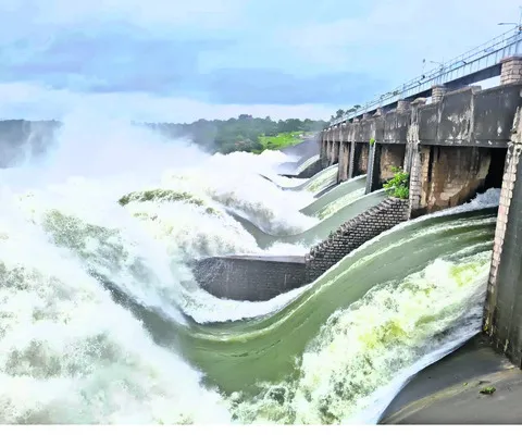రికార్డుల వరద