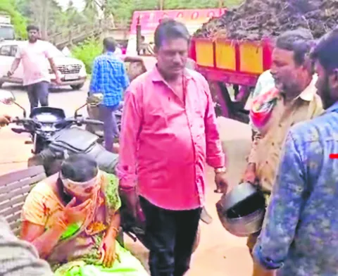 ప్రాణం మీదకు తెచ్చిన ప్రచార పిచ్చి 