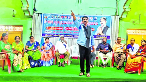 రేషన్‌కార్డుదారులకు జీఎస్టీని మినహాయించాలి