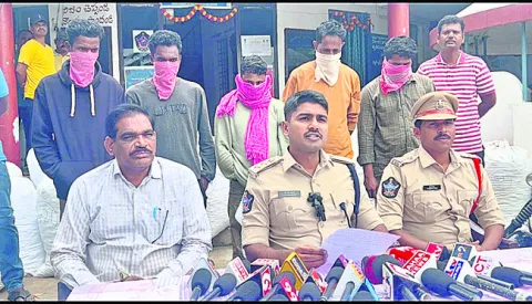 రూ.45 లక్షల విలువైన గంజాయి స్వాధీనం 