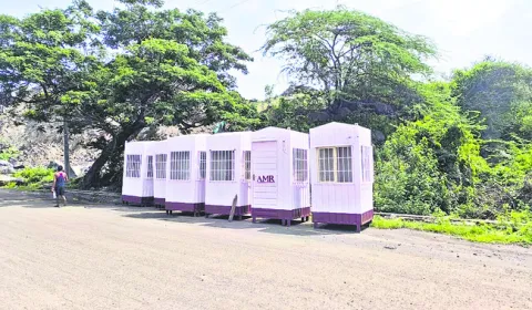 ఎయిడెడ్‌ ఉపాధ్యాయుల సమస్యలు పరిష్కరించాలి 