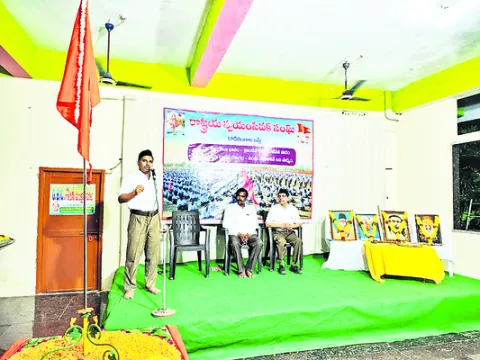స్వదేశీ విధానంతోనే దేశం ముందడుగు