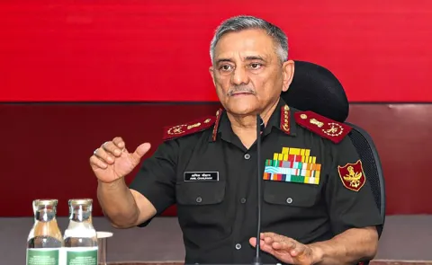 Centre extends tenure of CDS Gen Anil Chauhan up to May 2026