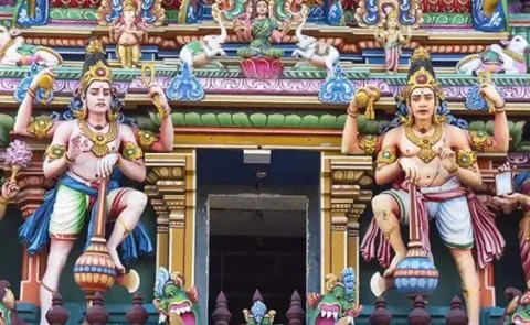 Who are Dwarapalakas why and What is their Importance in Temples