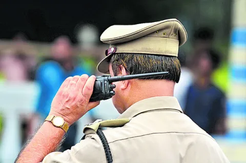 అధికారుల్లోనూ ‘జూబ్లీహిల్స్‌’ గుబులు?