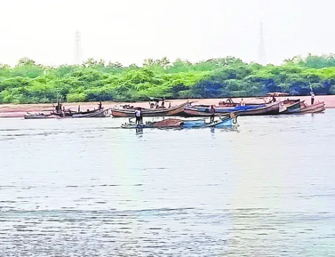 రెచ్చిపోతున్న