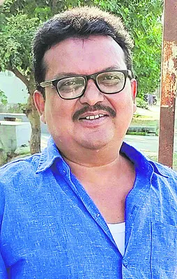 గుండెపోటుతో రచయిత వెంకట్‌గౌడ్‌ మృతి 
