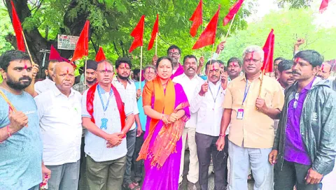 ● ఎన్నికల్లో విజయం సాధించిన కార్మిక సంఘ్‌
