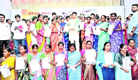 పేదల కోసమే ఇందిరమ్మ ఇళ్ల పథకం