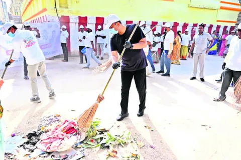 స్వచ్ఛత జీవితంలో భాగం కావాలి 