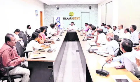 చదువు మానిన విద్యార్థులపై దృష్టి 