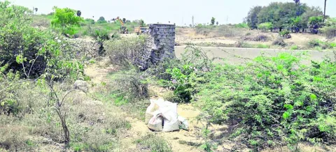 చెక్‌డ్యాంలకు గ్రహణం