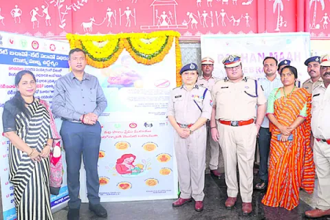 తల్లుల సౌకర్యార్థం కియోస్క్‌