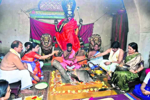 దర్శి