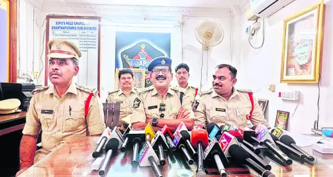 ప్రమాదమే సతీష్‌రెడ్డిని బలిగొంది 
