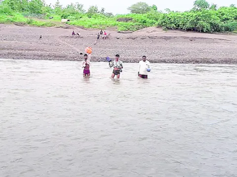 ప్రాణాలపై పట్టింపేది?