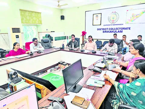 ప్రజలకు అవగాహన కల్పించాలి 