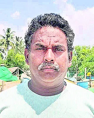 పస్తులతో జీవనం 
