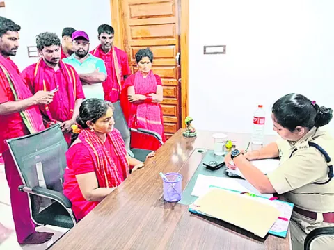 చిట్టీల కేసుపై డీఎస్పీ విచారణ 