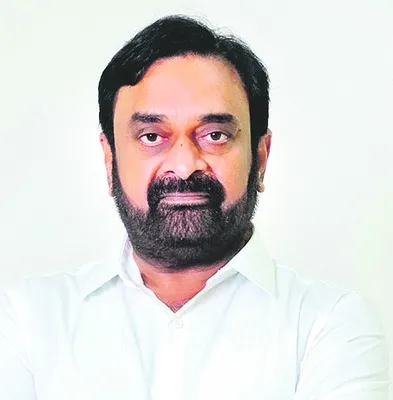 పవన్‌ కల్యాణ్‌ మౌనంతో కాపుల్లో ఆవేదన 