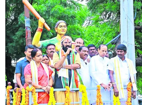 బీసీలకు ప్రభుత్వం అండగా ఉంటుంది