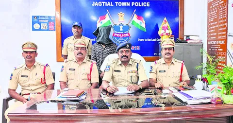హత్య కేసులో నిందితుడి అరెస్ట్‌