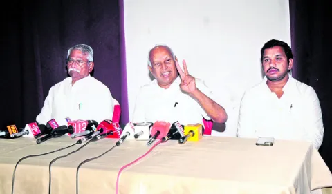అప్పుల మాఫీలో లక్ష కోట్ల అవినీతి 