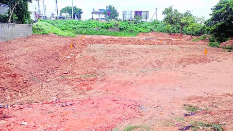 ప్రస్తుత ఎమ్మెల్యే  పర్యవేక్షణ శూన్యం
