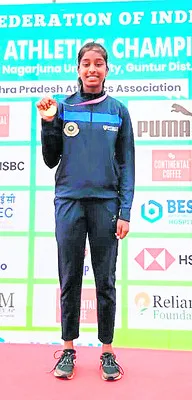నేషనల్‌ అథ్లెటిక్స్‌లో ప్రతిభ 
