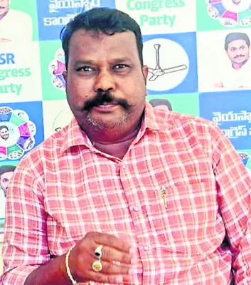 బాలకృష్ణా.. మెంటల్‌కు చికిత్స చేయించుకో.. 