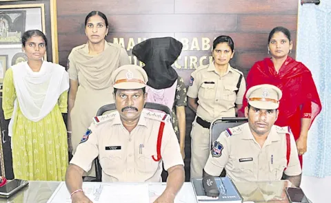 incident in mahabubabad: Telangana