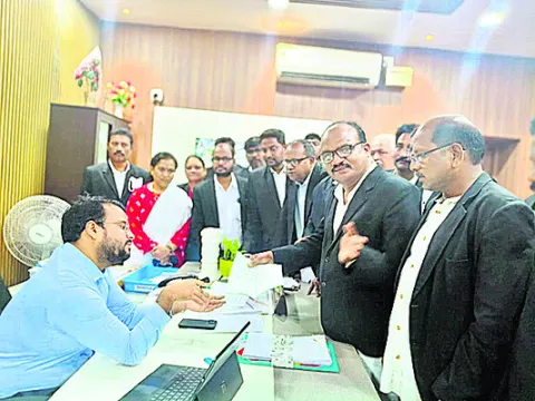 వైద్య కళాశాలల ప్రైవేటీకరణ దుర్మార్గం 