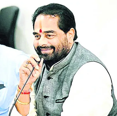 సైకో ఎవరనేది ప్రజలకు తెలుసు 
