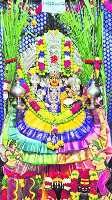 శరన్నవరాత్రి ఉత్సవాల్లో ఆధ్యాత్మిక శోభ 