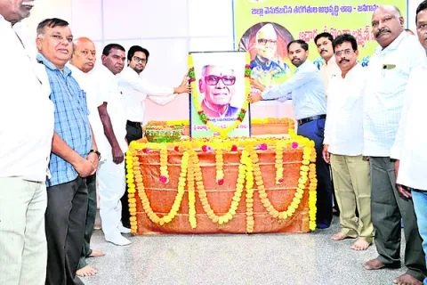 పోరాట యోధుడు లక్ష్మణ్‌ బాపూజీ
